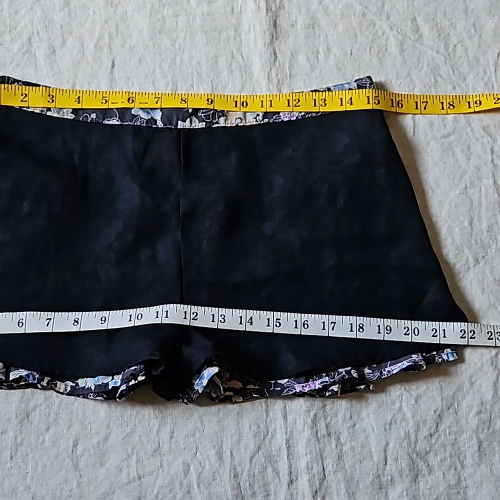 Free People floral chiffon shorts size 2 - Picture 10 of 13